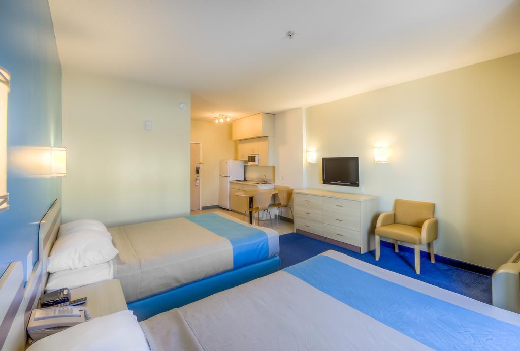 Motel 6-Estevan, SK Buitenkant foto